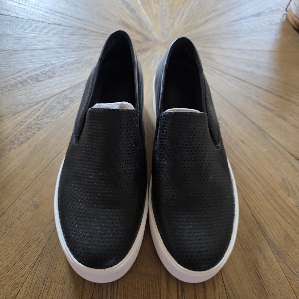 Naturalizer Black Slip-On Women's Flats